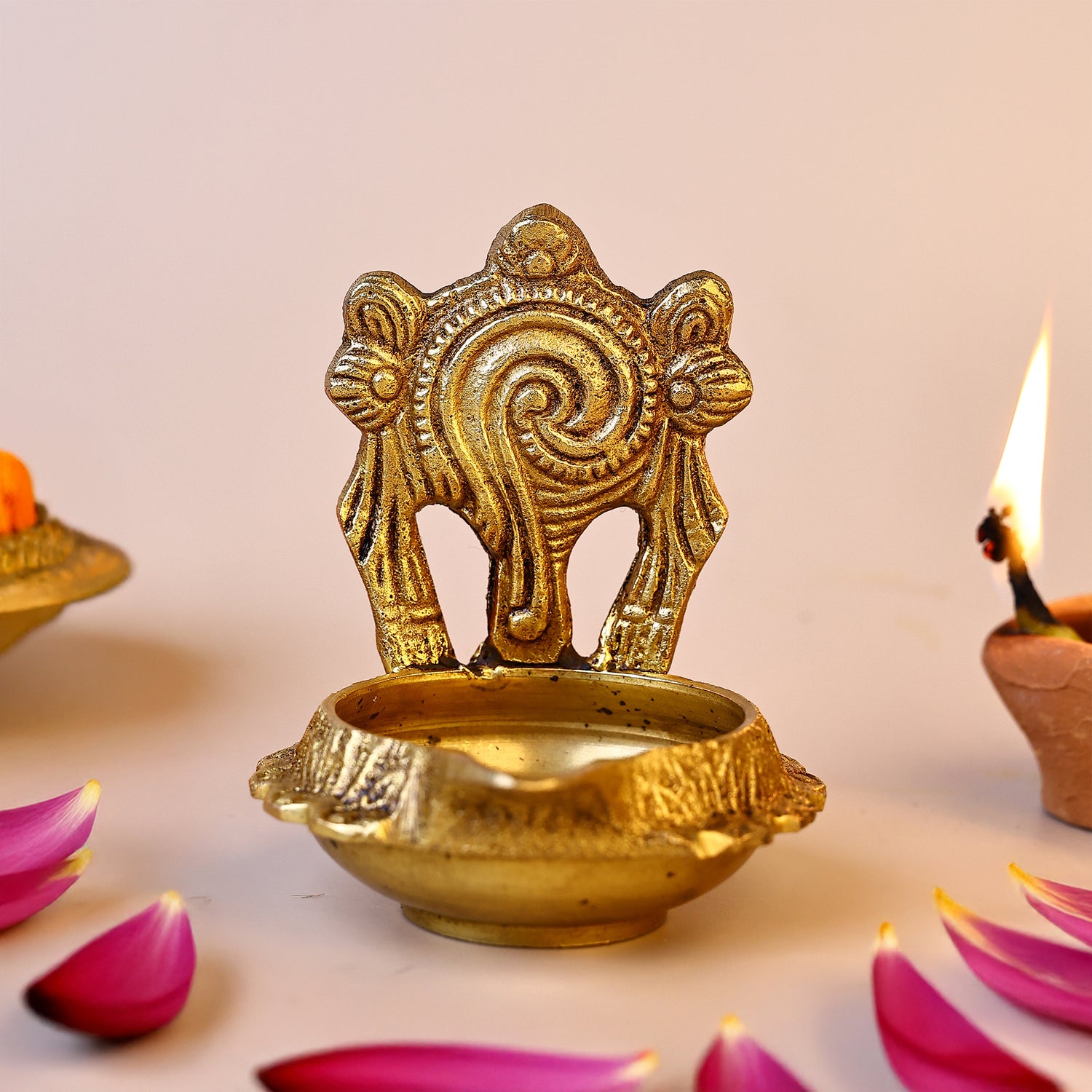 Brass Shanku Chakra Kuber Diya - Abhimantrit