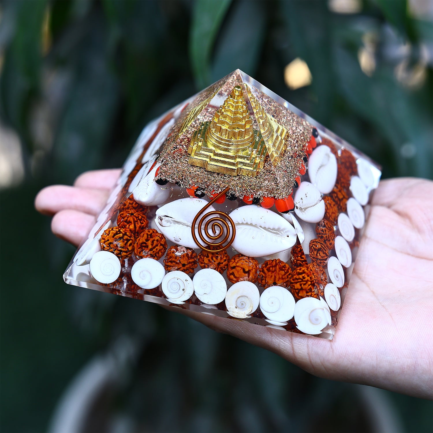 Laxmi Vishnu Pyramid - Abhimantrit