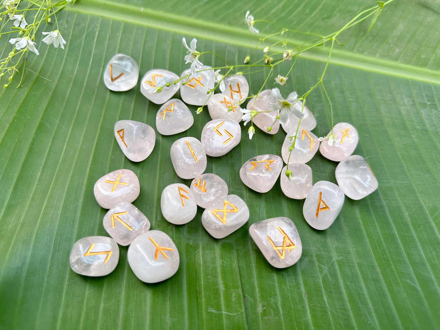 Rose Quartz Tumble (Reiki Symbol) - Abhimantrit & Certified