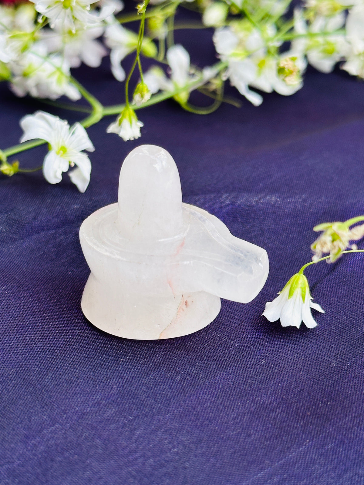 White Agate Shivling (3cm) - Abhimantrit