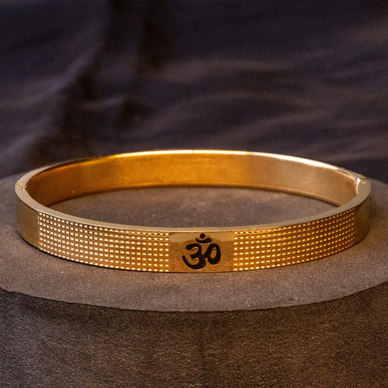 Om Shanti Kada (IGP Gold Plating) – Abhimantrit