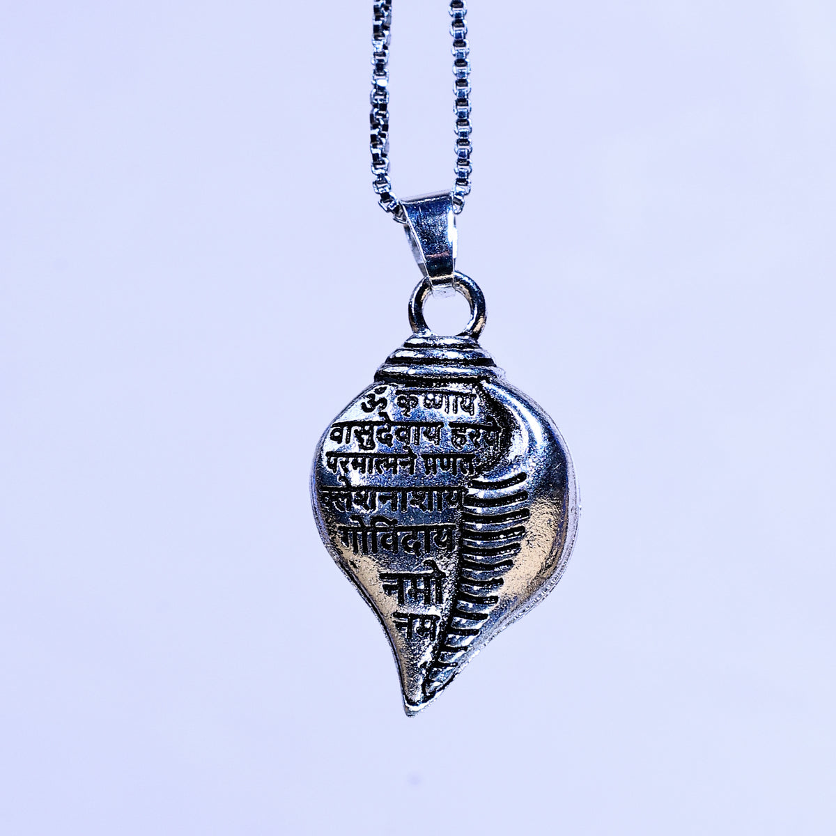 Krishna Vasudevaya Mantra Shankh Pendant - Abhimantrit