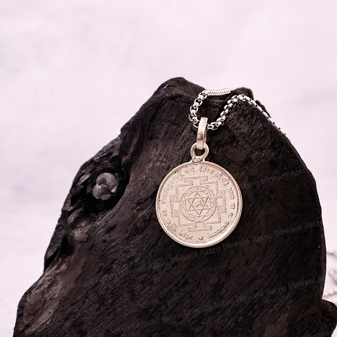 Laxmi Ji Yantra (Pure Silver) – Abhimantrit