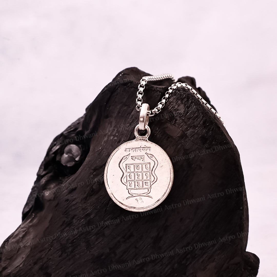 Shivling Yantra (Pure Silver) Pendant - Abhimantrit