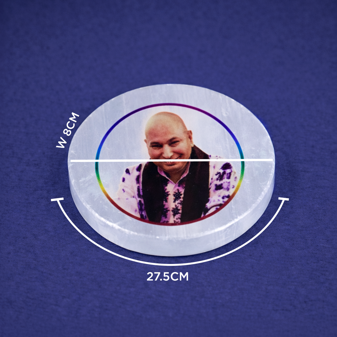 Circular product with dimensions on a blue background