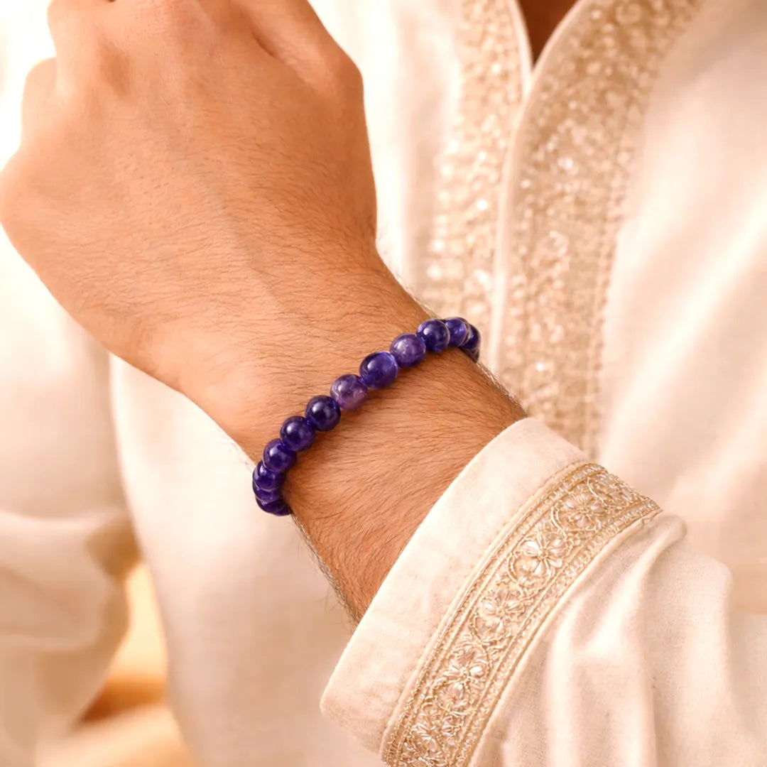 प्राकृतिक आकर्षण प्यार, भाग्य, सद्भाव और अच्छा स्वास्थ्य कंगन (नीलम) - अभिमंत्रित और प्रमाणित