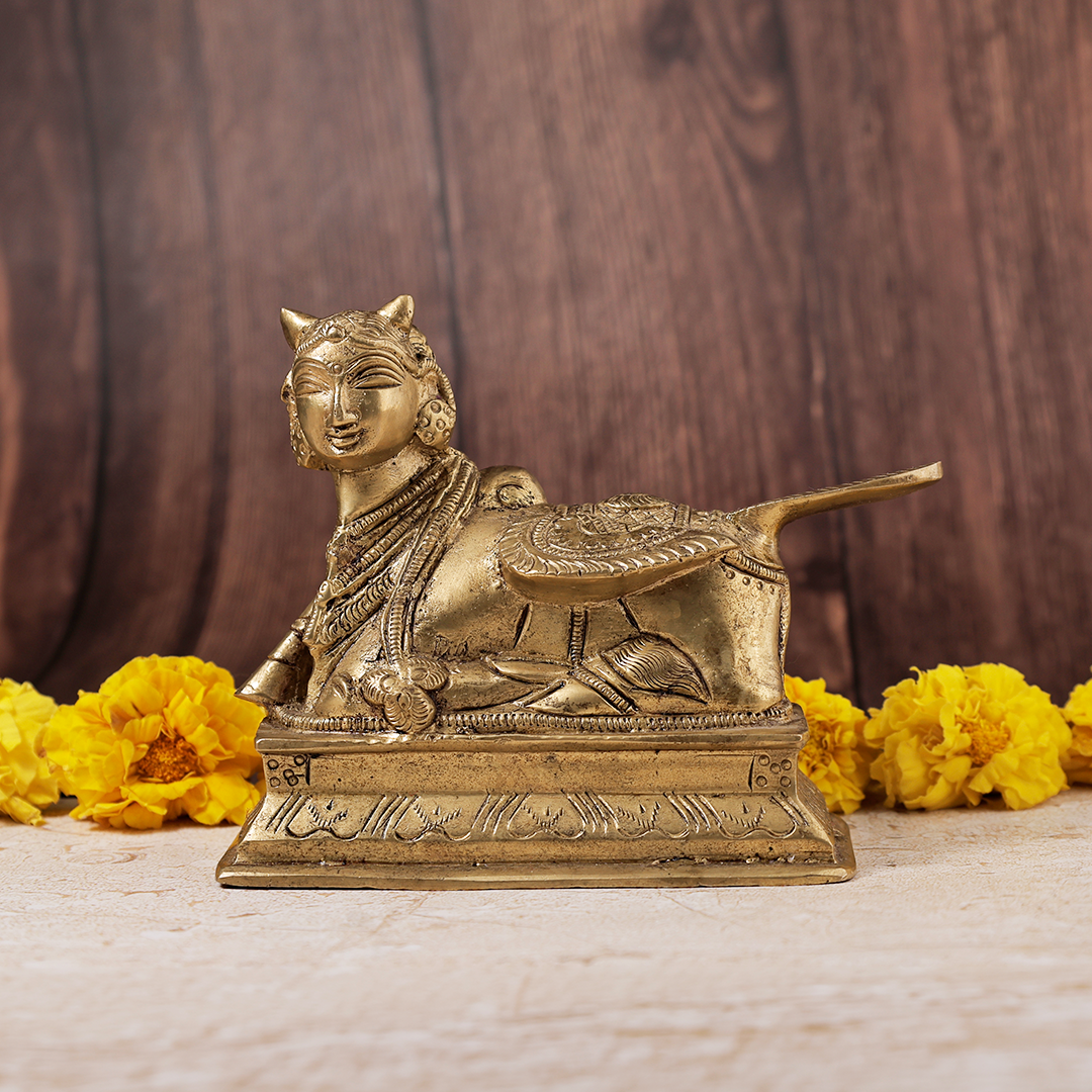 Brass Kamdhenu Cow Idol - Abhimantrit