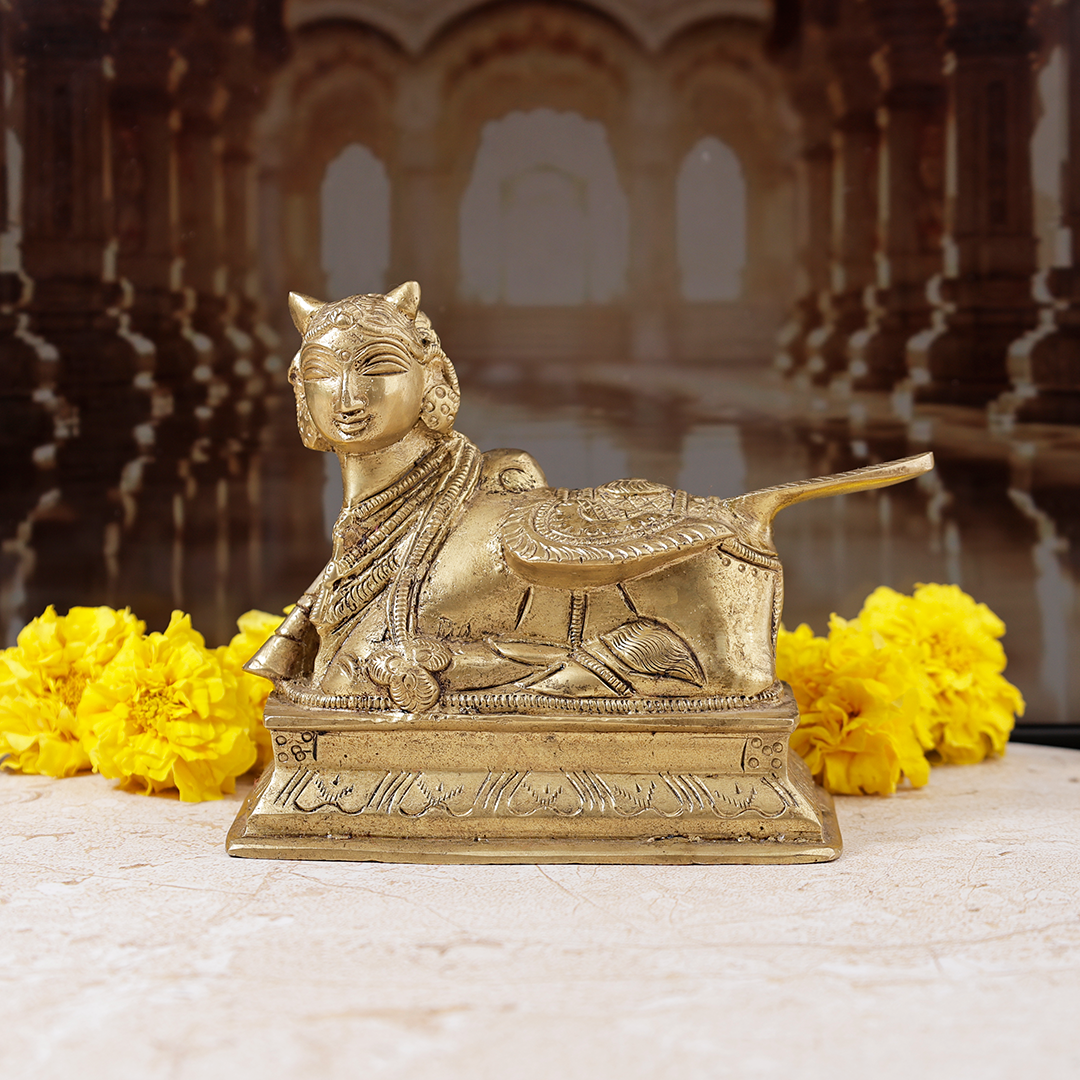 Brass Kamdhenu Cow Idol - Abhimantrit
