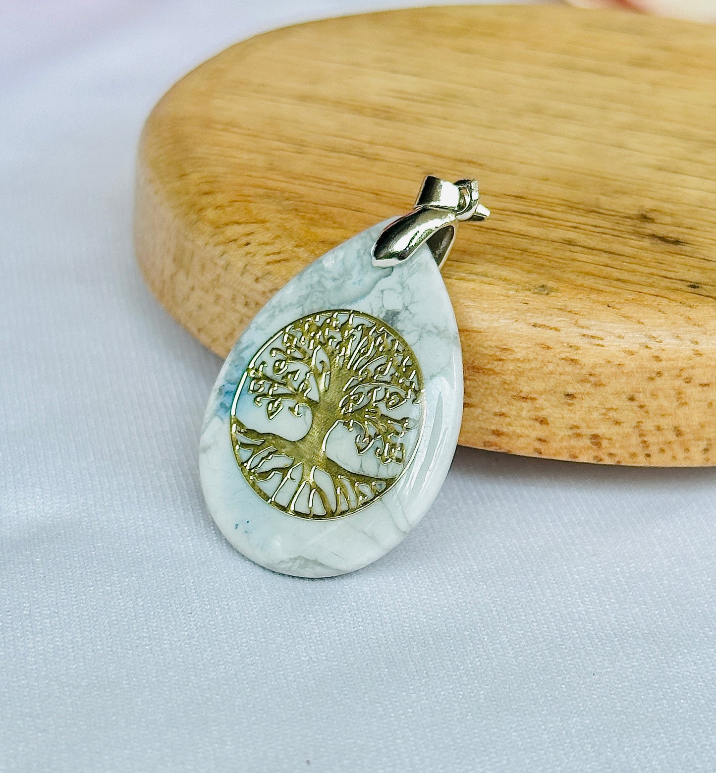 Howlite Stone Tree of Life Pendant for Mental Peace & Emotional Healing– Abhimantrit & Certified