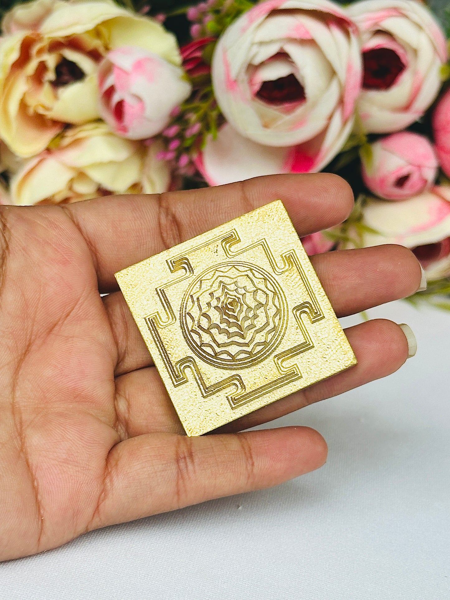 Shri Yantra (Attracts & Protects Your Money and Wealth - Abhimantrit