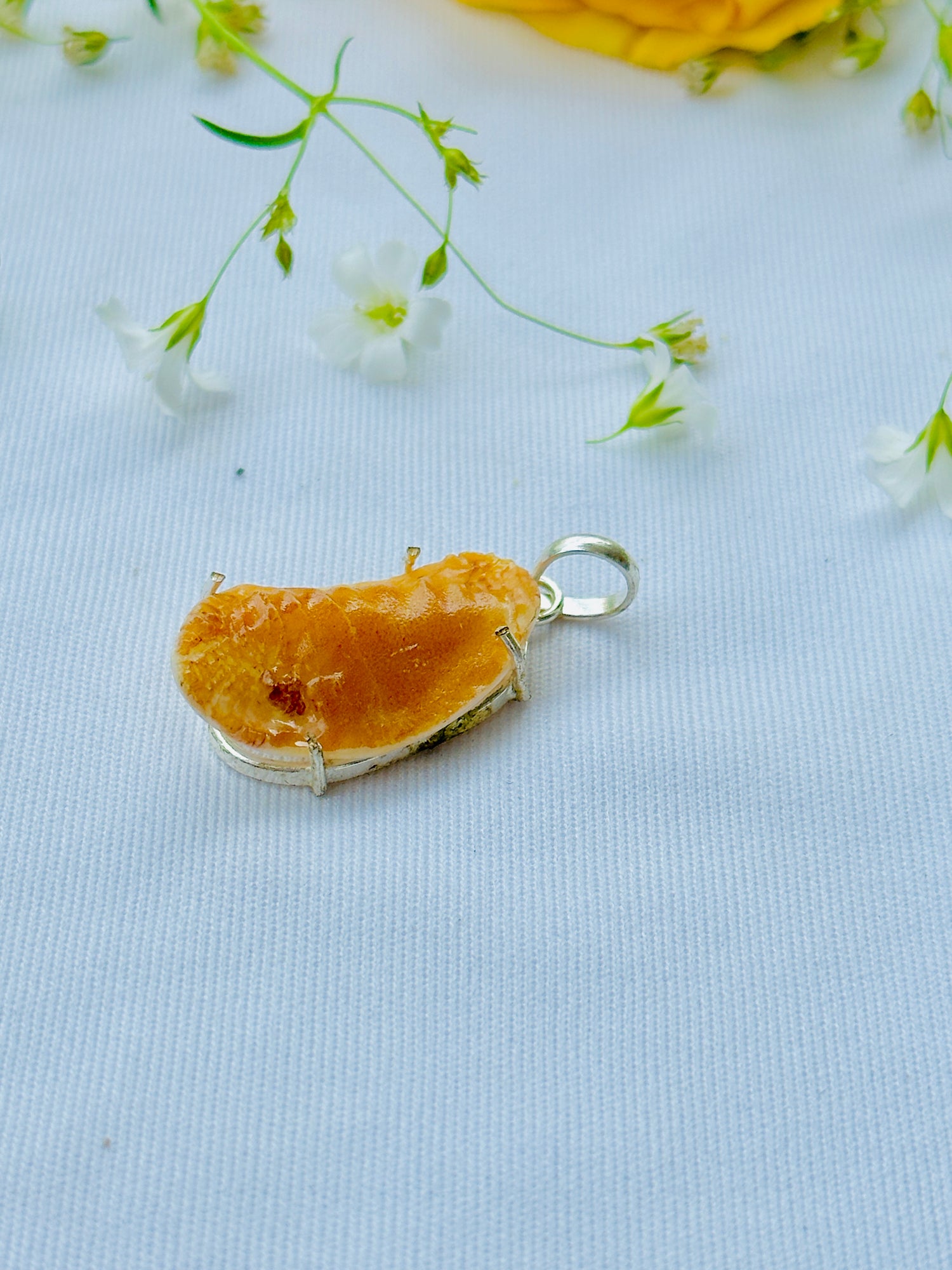 Shukra Mani Pendant - Abhimantrit & Certified