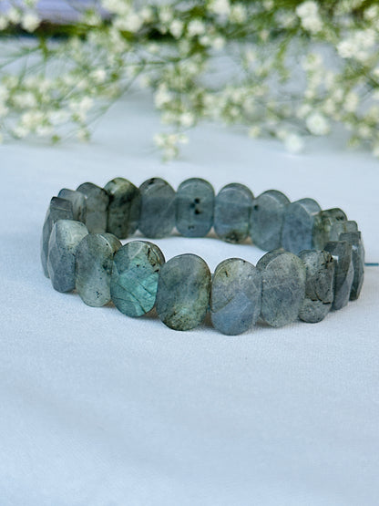 Awaken your inner Power & open you Third Eye Chakra: Labradorite Emerald Cut Bracelet - Abhimantrit & Certified