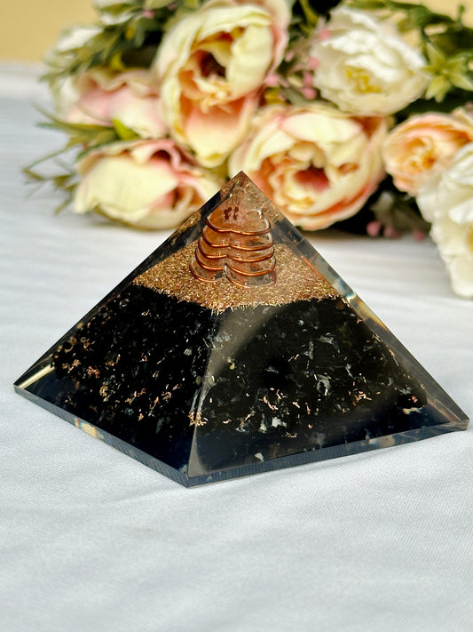 Tourmaline Pyramid - Abhimantrit