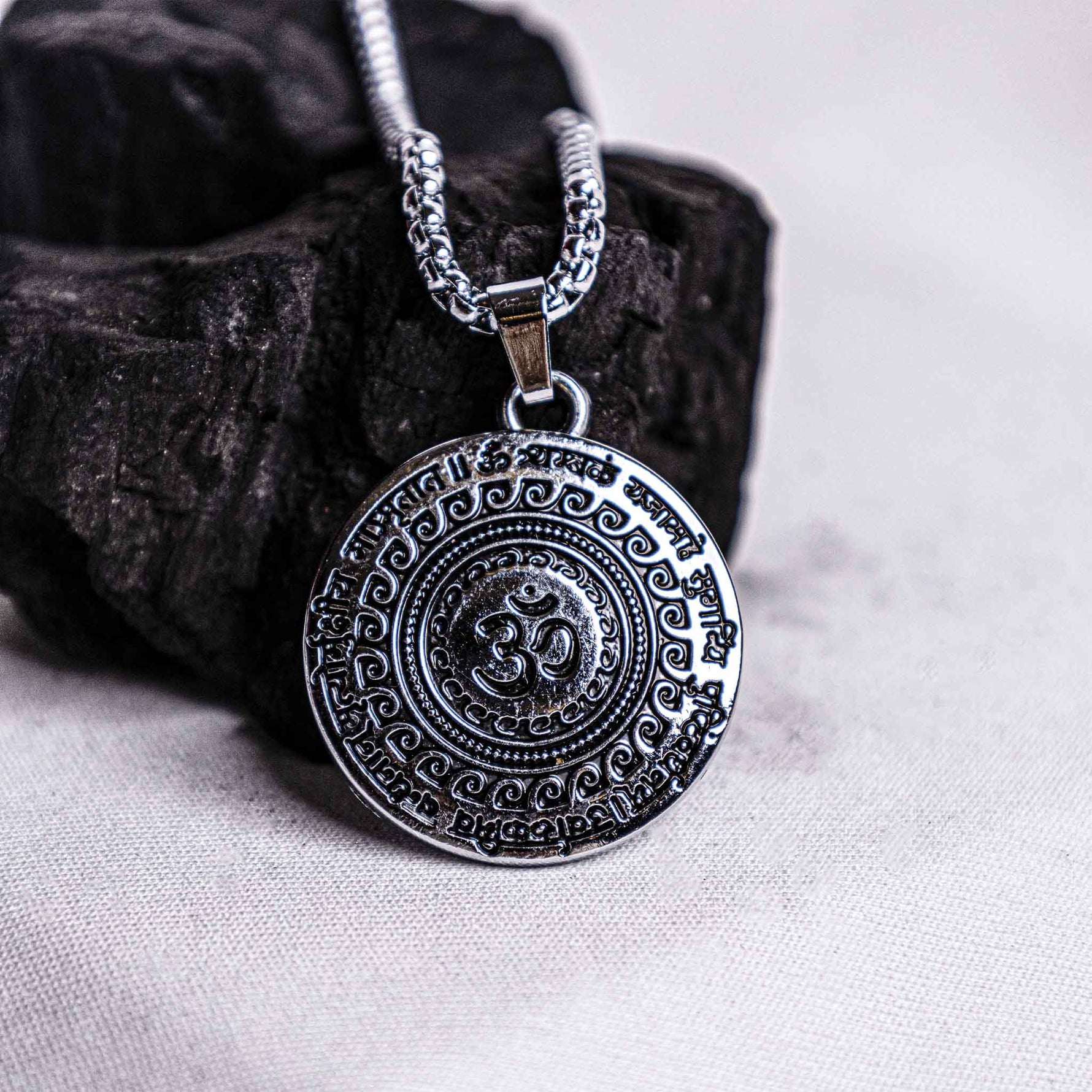 Om Mahamrityunjaya Mantra PendantOm Mahamrityunjaya Mantra Pendant (Blessing & Protection) - Abhimantrit