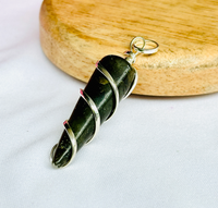 Labradorite Shingdi Pendant