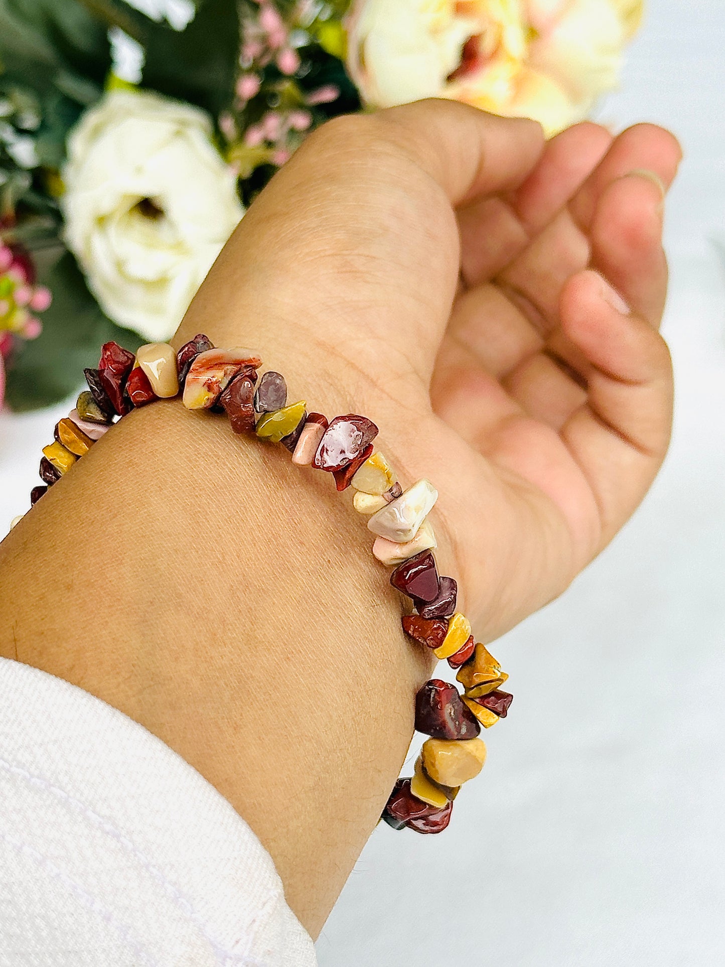 Helps with decision-making during tough times: Mookaite Jasper Uncut Crystal Bracelet - Abhimantrit & Certified