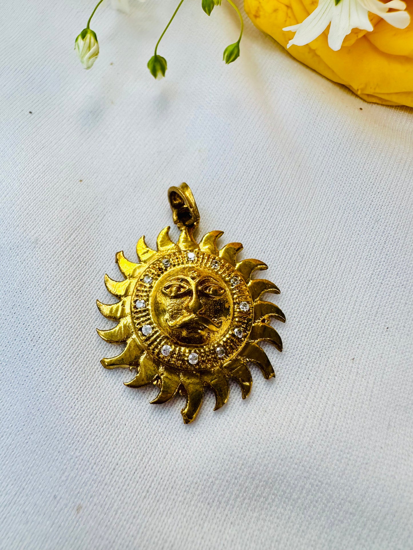 Sun Pendant - Abhimantrit & Certified