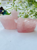 प्राकृतिक गुलाब क्वार्ट्ज हंस (2 का पैक) - अभिमंत्रित और प्रमाणित