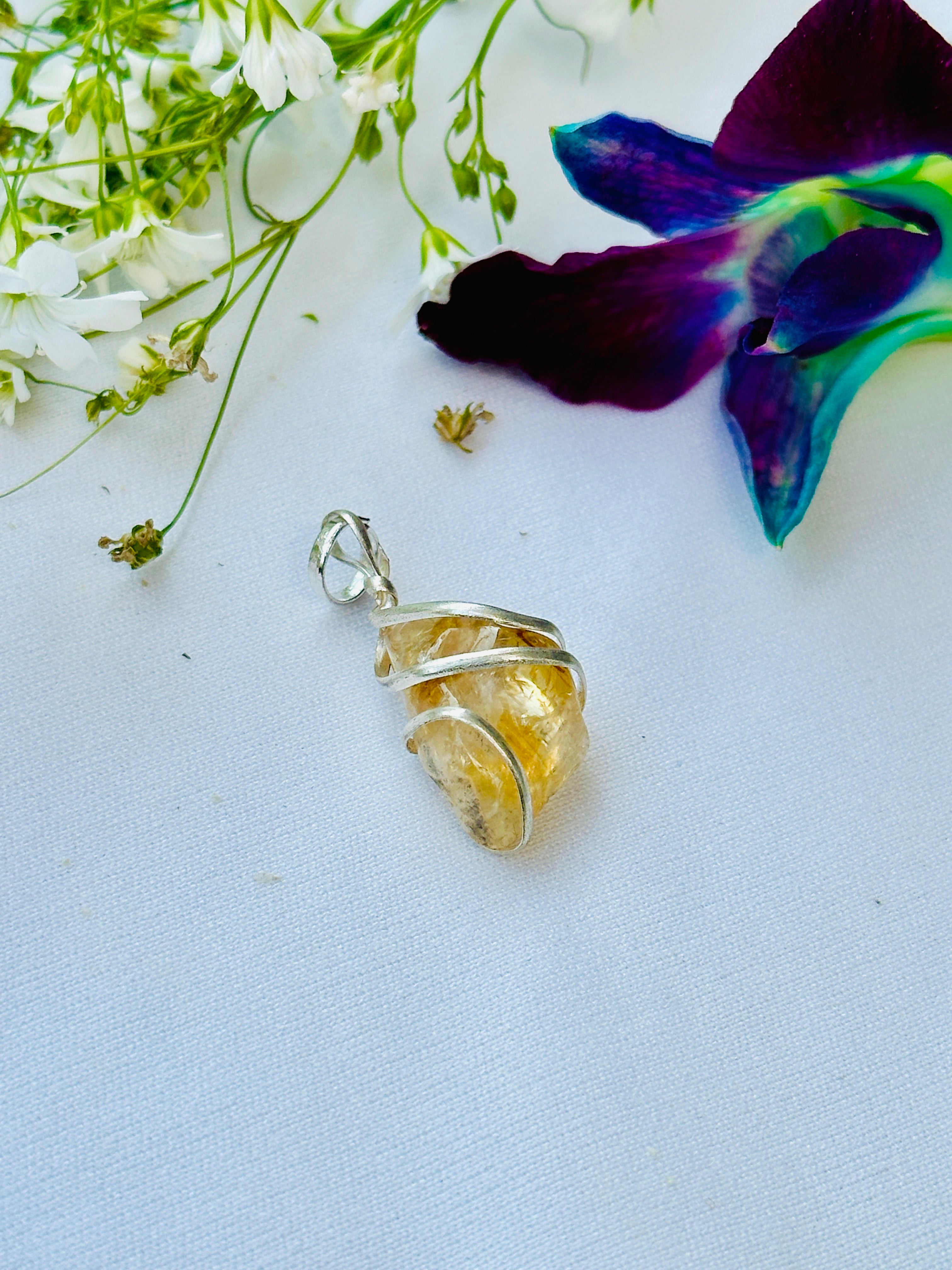 Citrine Wrapping Stone Pendant (1 Piece) - Abhimantrit & Certified