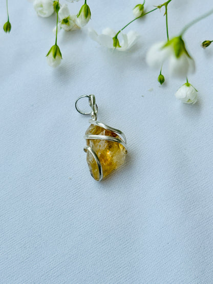 Citrine Wrapping Stone Pendant (1 Piece) - Abhimantrit & Certified