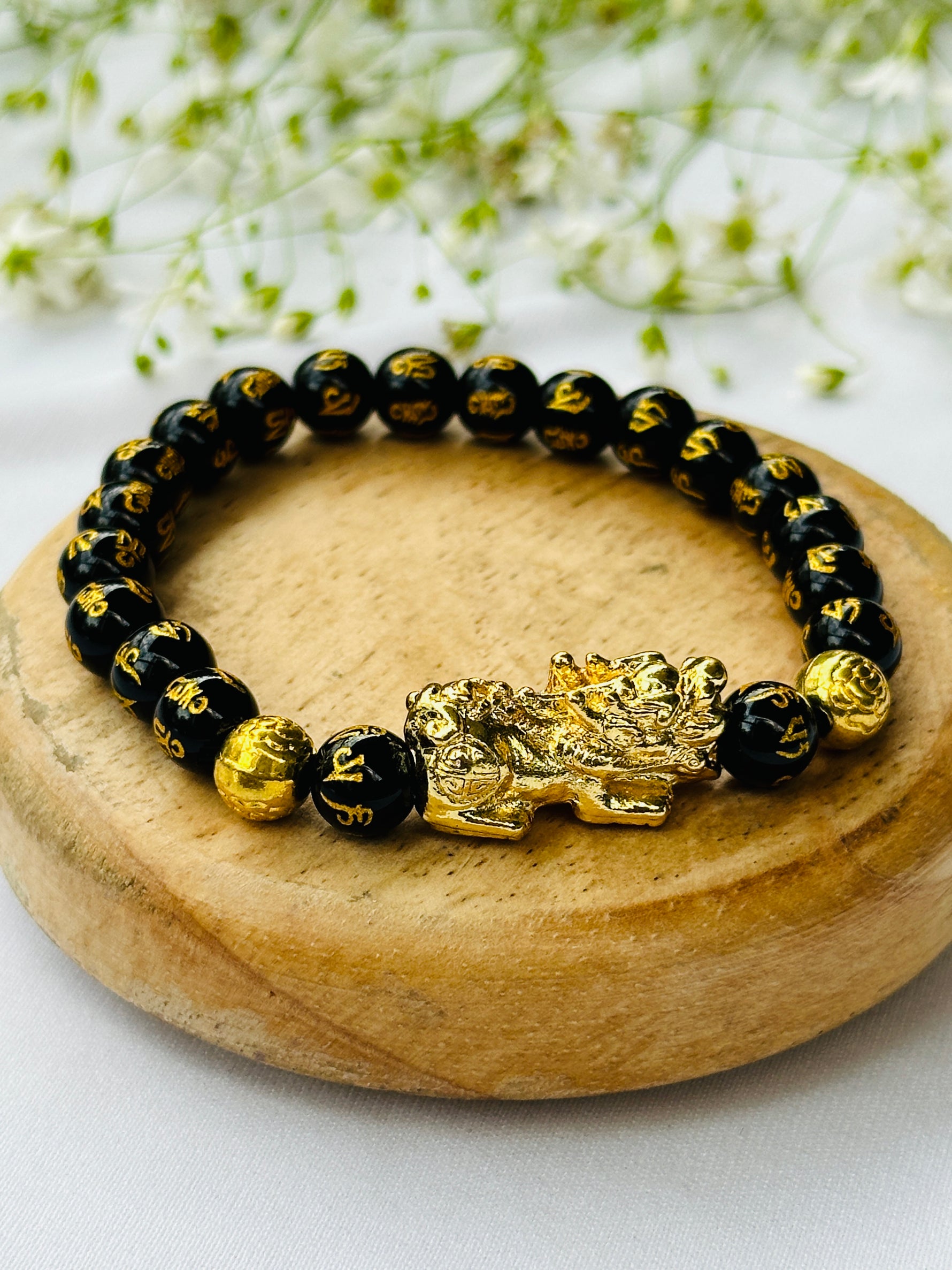 Finance Wealth Enhancer: Feng shui Black Obsidian with Pixu Bracelet Abhimantrit Certified