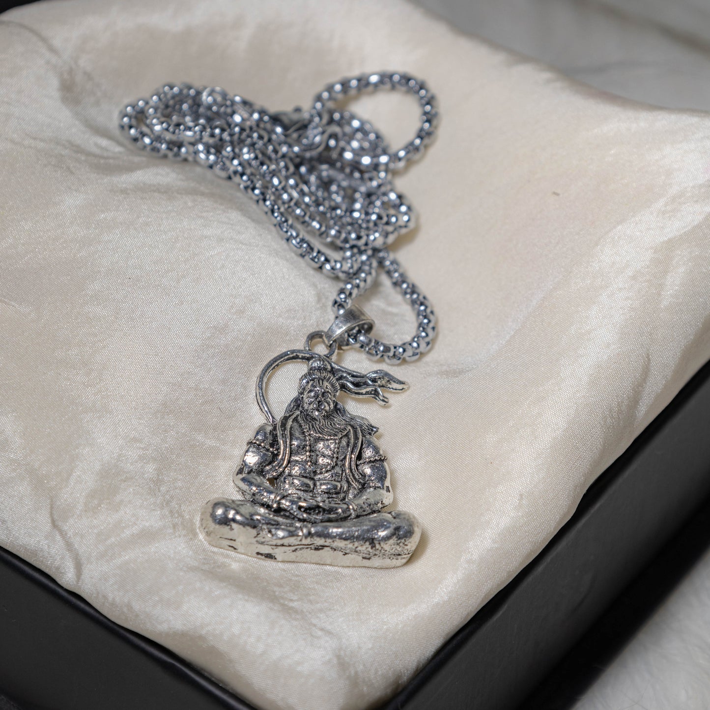 Meditating Hanuman Ji Blessing & Protection Pendant - Abhimantrit