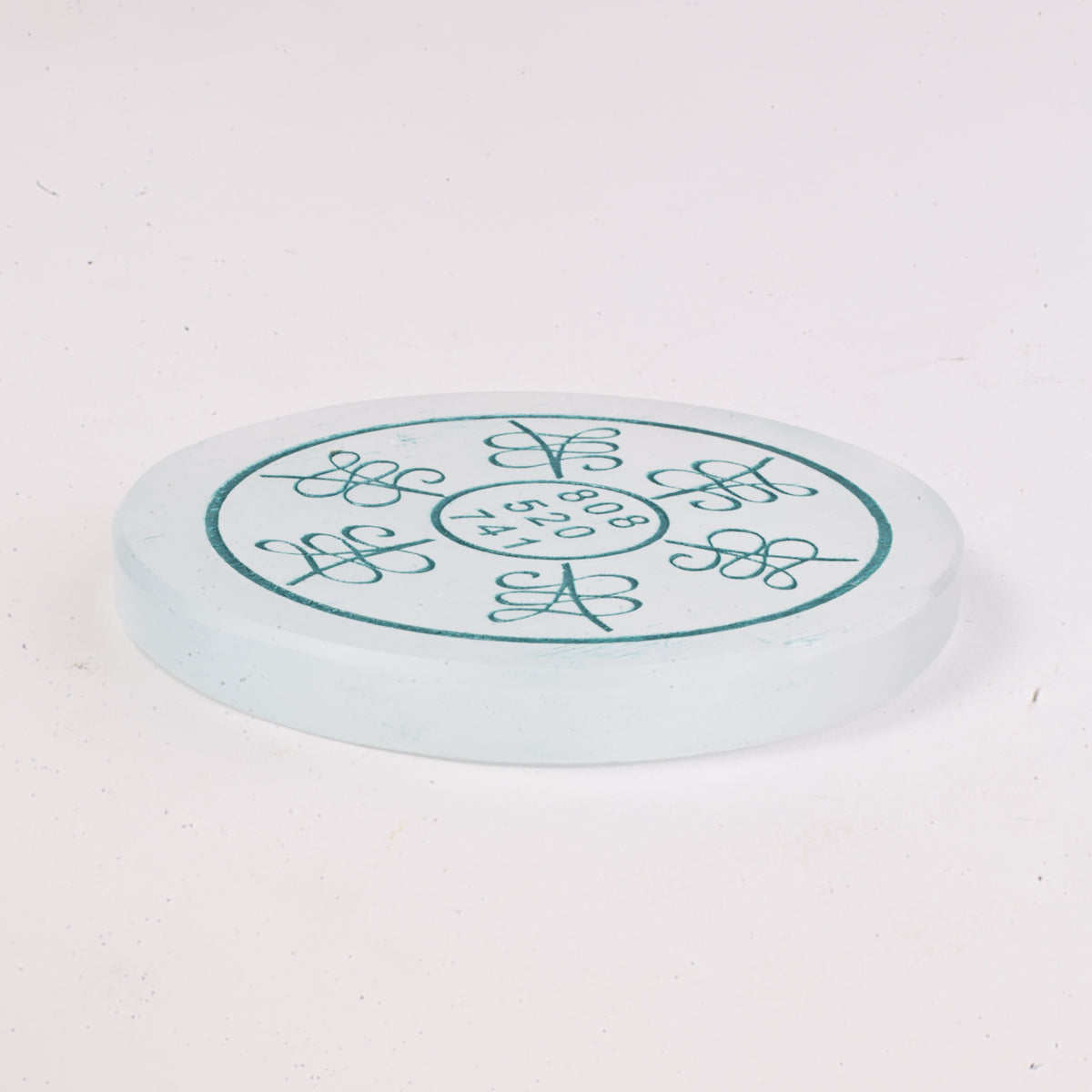 Selenite Reiki Plate – Round Energy Healing & Charging Plate