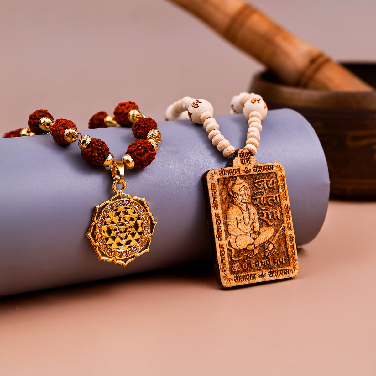 Hanuman Ji Tulsi Kanthi Mala with Laxmi Yantra with 5 Mukhi Rudraksha Pendant Combo