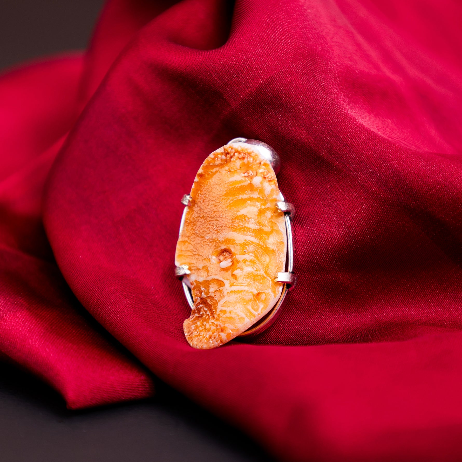 Shukra Mani Pendant - Abhimantrit & Certified