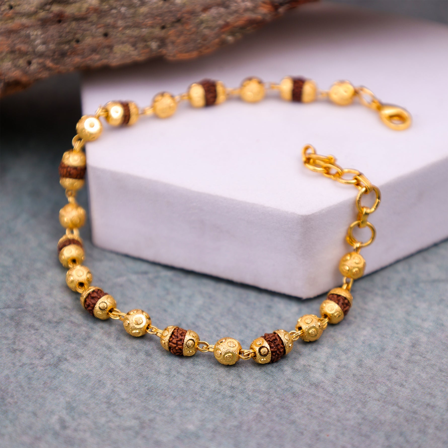 Rudraksha Divya Bracelet Gold Plated - Abhimantrit