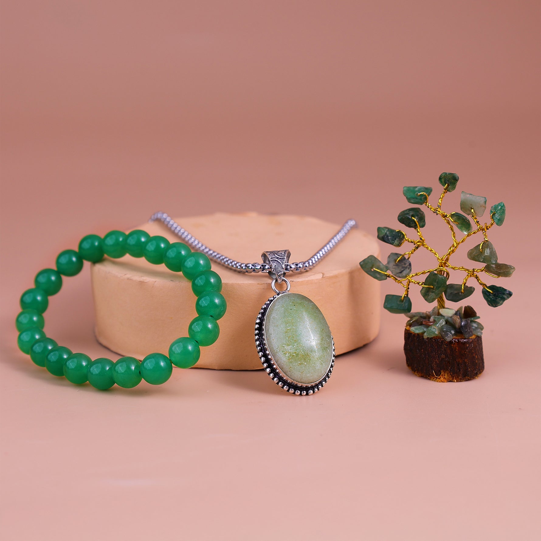 Green Aventurine Bracelet & Pendant With Tree (Combo)Green Aventurine Bracelet & Pendant With Tree (Combo)