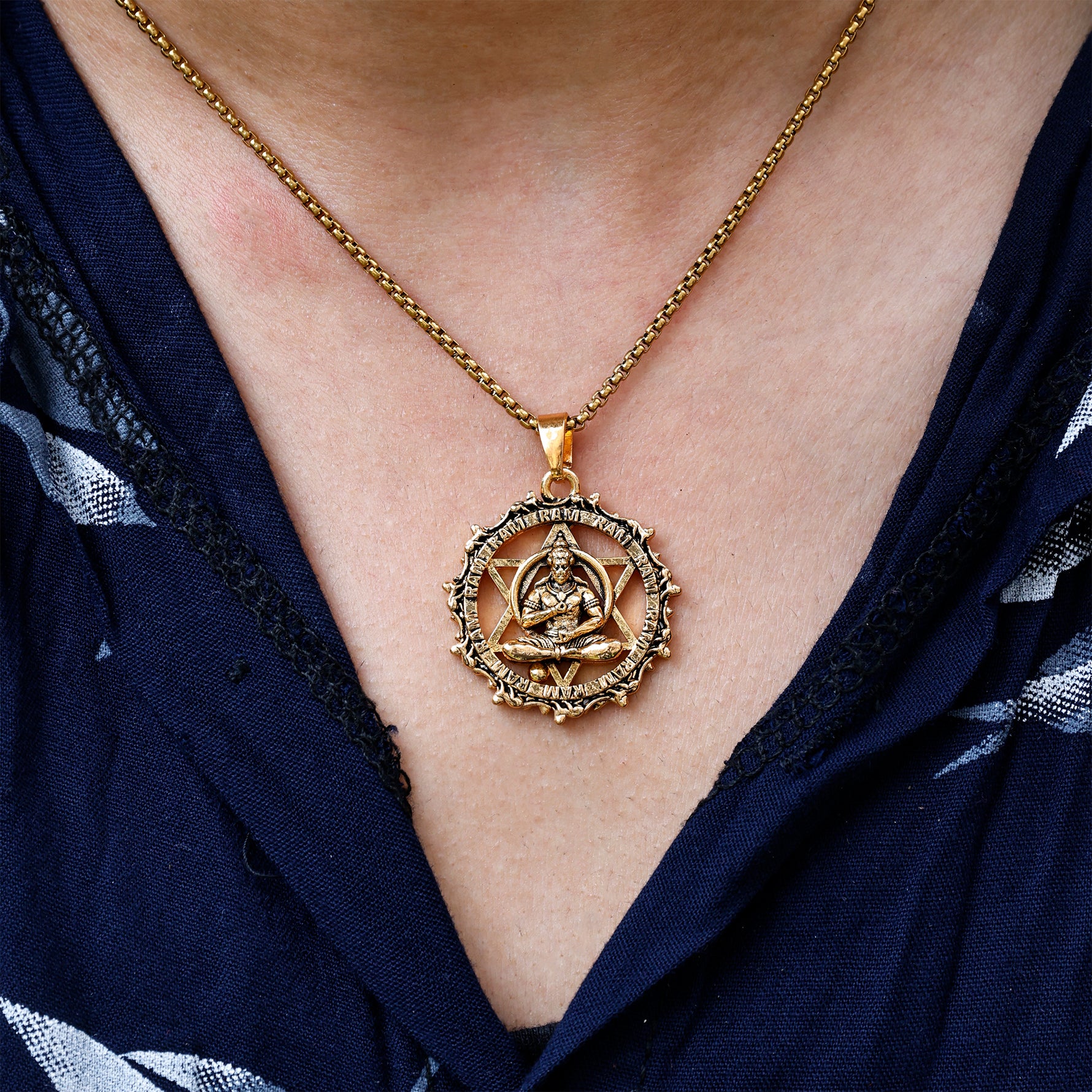 IGP Plating Meditating Hanuman Ji Pendant - Abhimantrit