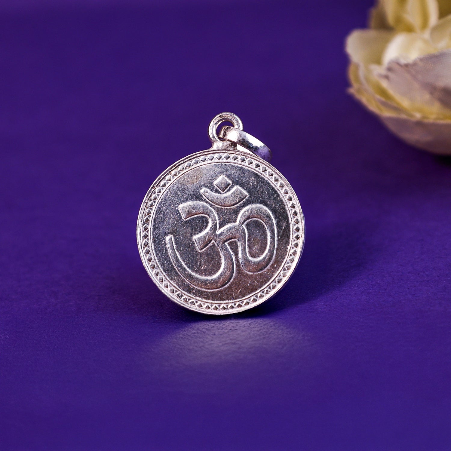 Om Yantra Pure Silver - Abhimantrit