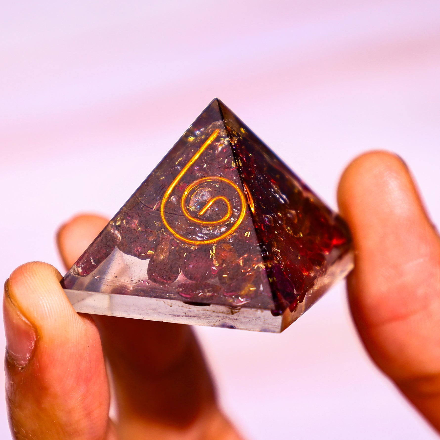 Garnet Pyramid - Abhimantrit